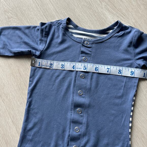 Moon + Beck Newborn Gown 0-3 Monts Blue Solid and Striped Bamboo Viscose - Picture 5 of 10